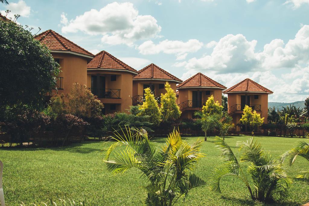 Nile Village Hotel&Spa Jinja Exteriör bild