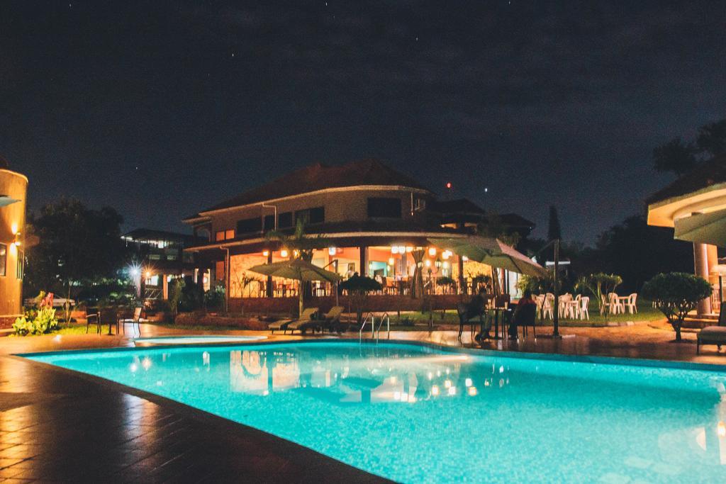 Nile Village Hotel&Spa Jinja Exteriör bild