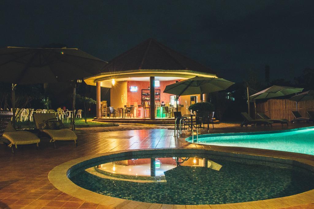 Nile Village Hotel&Spa Jinja Exteriör bild