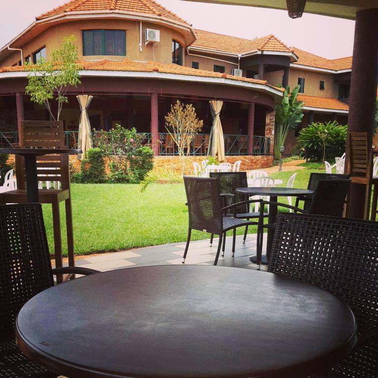 Nile Village Hotel&Spa Jinja Exteriör bild