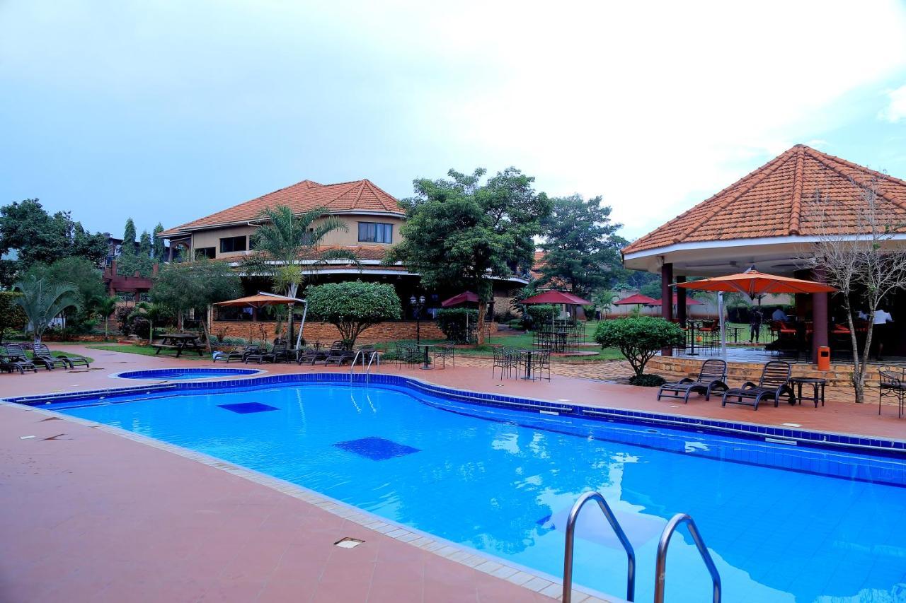 Nile Village Hotel&Spa Jinja Exteriör bild