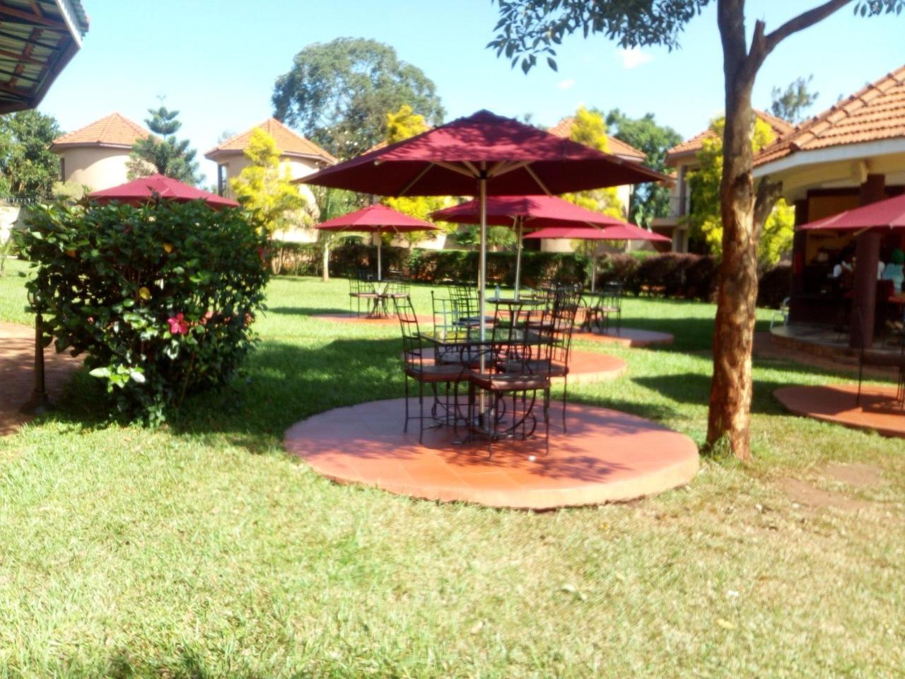 Nile Village Hotel&Spa Jinja Exteriör bild