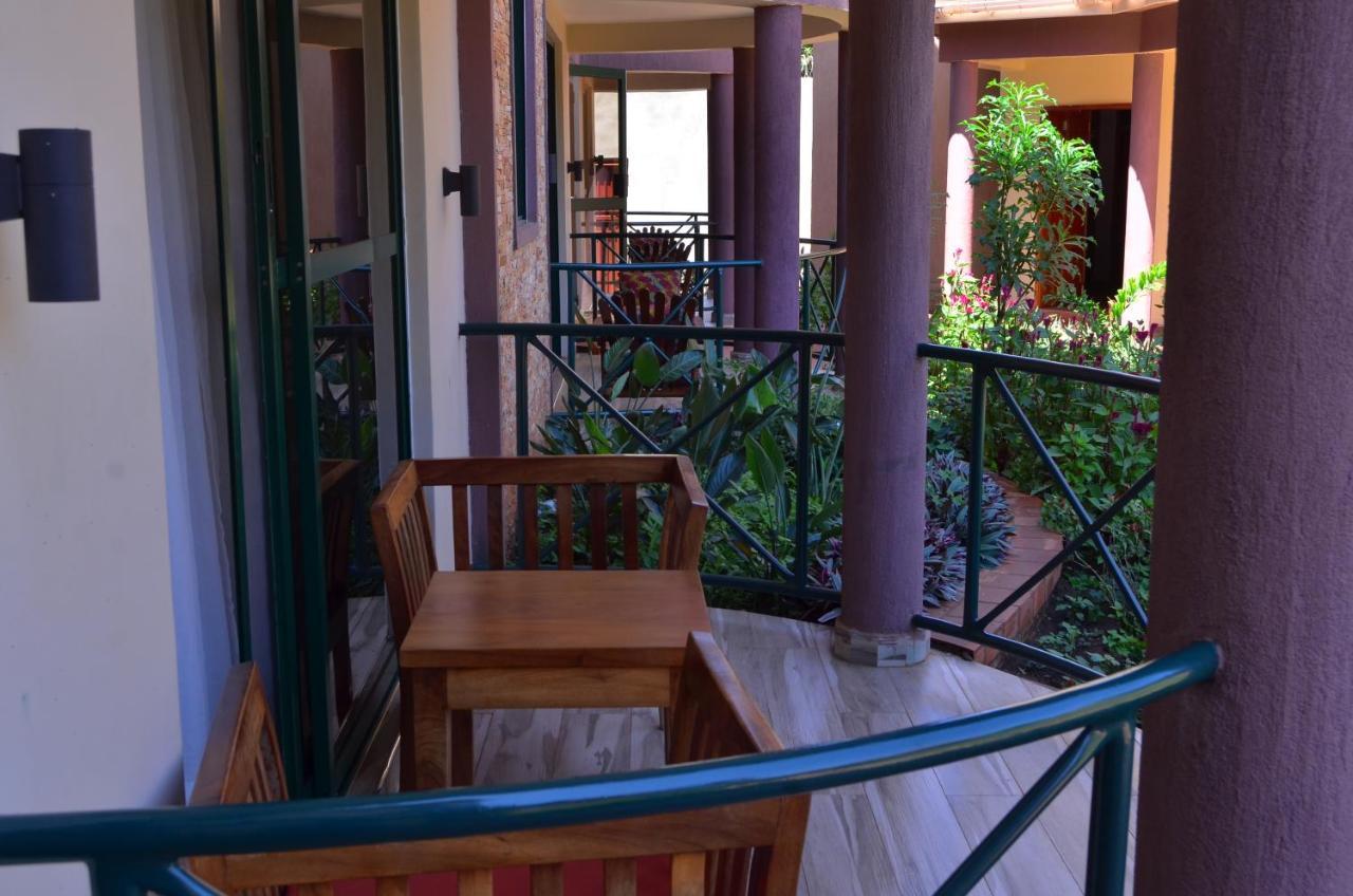 Nile Village Hotel&Spa Jinja Exteriör bild