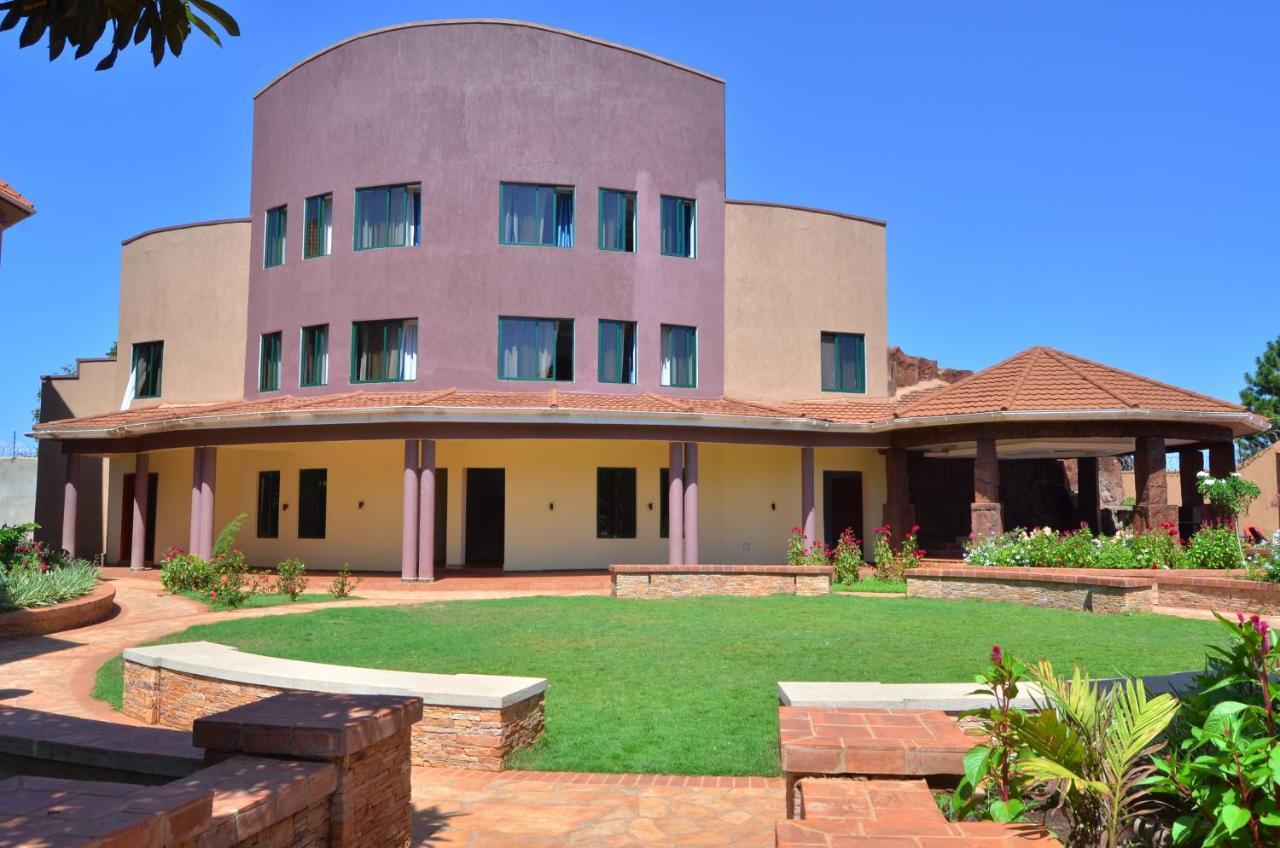 Nile Village Hotel&Spa Jinja Exteriör bild