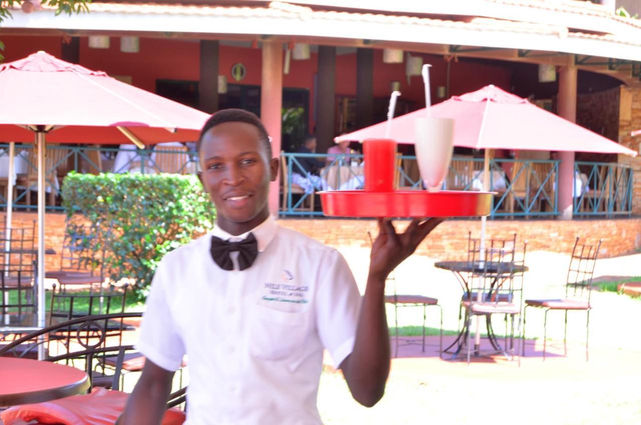 Nile Village Hotel&Spa Jinja Exteriör bild