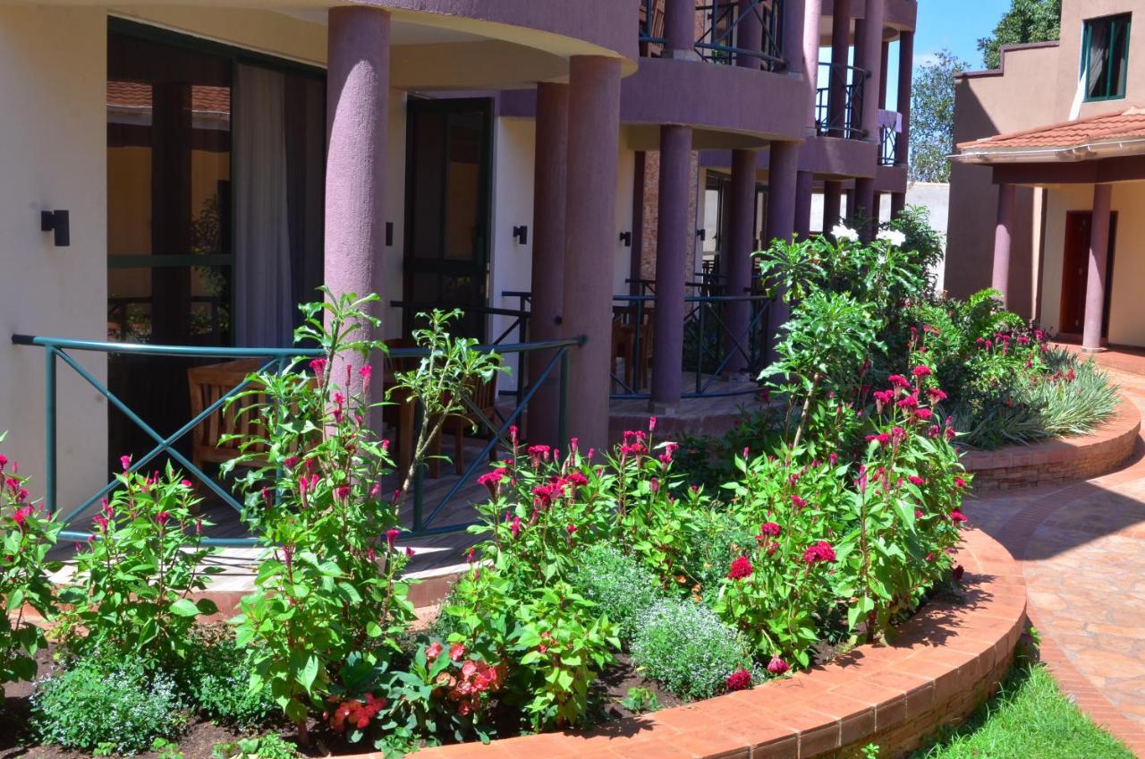 Nile Village Hotel&Spa Jinja Exteriör bild